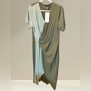 Bloomchic Colorblock Draped Midi Dress Size 2X (18/20)